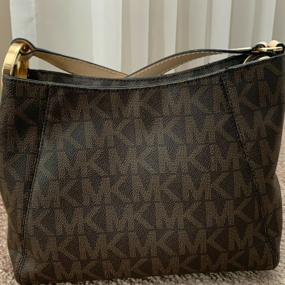 MICHAEL KORS HAND BAG